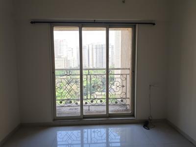Living Room Image of 950 Sq.ft 2 BHK Apartment / Flat for sale in Rosa Oasis Phase 3, Hiranandani Estate Thane for Rs. 13500000