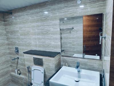 Bathroom Image of 1840 Sq.ft 3 BHK Apartment / Flat for rent in Unitech Fresco, Sector 50 Gurgaon for Rs. 67000