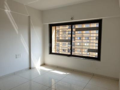 Bedroom Image of 2515 Sq.ft 4 BHK Apartment / Flat for sale in Kavisha Pebble Bay 2, Chandkheda Ahmedabad for Rs. 14000000