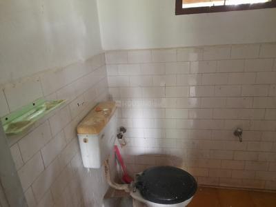 Bathroom Image of 1500 Sq.ft 3 BHK Independent House for rent in Ollukkara Thrissur for Rs. 15000