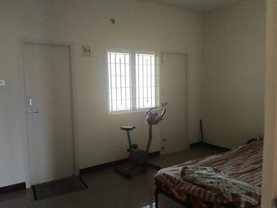 Bedroom Image of 1200 Sq.ft 2 BHK Builder Floor for rent in Narasothipatti Salem for Rs. 25000