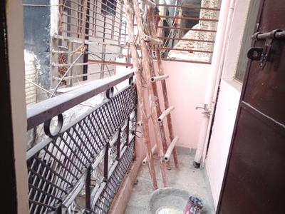 Balcony Image of 450 Sq.ft 1 RK Builder Floor for rent in Nawada New Delhi for Rs. 8500