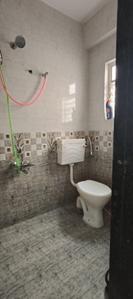 Bathroom Image of 550 Sq.ft 1 BHK Apartment / Flat for rent in Karve Nagar Pune for Rs. 18000