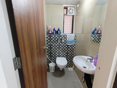 Bathroom Image of 422 Sq.ft 1 BHK Apartment / Flat for rent in Dosti Greater Thane Phase 1 Dosti Paradise, Bhiwandi Thane for Rs. 13005