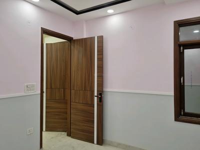 Bedroom Image of 1250 Sq.ft 4 BHK Apartment / Flat for sale in Saarthi Lavish Homes by Saarthi Builders, Uttam Nagar New Delhi for Rs. 11500000