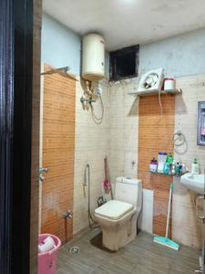Bathroom Image of 1300 Sq.ft 3 BHK Apartment / Flat for sale in Arya Nagar Kanpur for Rs. 6500000