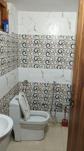 Bathroom Image of 1500 Sq.ft 2.5 BHK Apartment / Flat for rent in Chhoti Vihar Bareilly for Rs. 12000