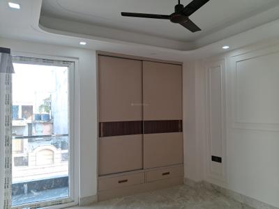 Bedroom Image of 1380 Sq.ft 3 BHK Builder Floor for sale in Paschim Vihar New Delhi for Rs. 30000000