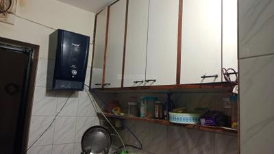 Kitchen Image of 600 Sq.ft 1 BHK Builder Floor for rent in Sector 14 Gurgaon for Rs. 24000