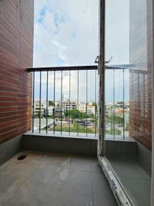 Balcony Image of 400 Sq.ft 1 RK Apartment / Flat for rent in Domlur Layout Bengaluru for Rs. 41000