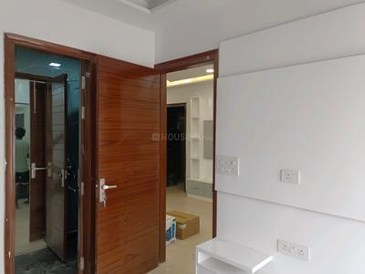 Bedroom Image of 367 Sq.ft 1 BHK Apartment / Flat for rent in DLF Capital Greens Phase 1 And 2, Karampura New Delhi for Rs. 22000