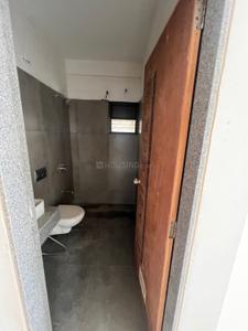 Bathroom Image of 1971 Sq.ft 3 BHK Apartment / Flat for sale in Alexa, Jagatpur Ahmedabad for Rs. 12500000