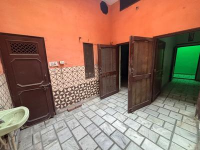 Balcony Image of 1100 Sq.ft 4 BHK Independent House for sale in Saket Colony Muzaffarnagar for Rs. 5500000