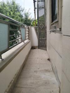 Bedroom Two Image of 900 Sq.ft 3 BHK Builder Floor for rent in Shalimar Bagh New Delhi for Rs. 39000