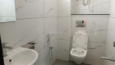 Bathroom Image of 533 Sq.ft 1 BHK Builder Floor for rent in Harlur Bengaluru for Rs. 27000