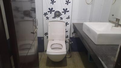 Image of 1350 Sq.ft 3 BHK Builder Floor for rent in Janakpuri, New Delhi for Rs. 48000
