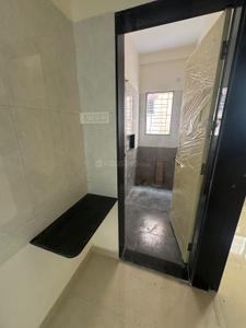 Bathroom Image of 750 Sq.ft 2 BHK Independent House for rent in Chandan Nagar Pune for Rs. 23500