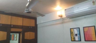 Bedroom Image of 1100 Sq.ft 2 BHK Apartment / Flat for rent in Kothrud Pune for Rs. 43000