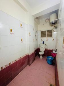 Bathroom Image of 1900 Sq.ft 2.5 BHK Apartment / Flat for rent in Madhapur Hyderabad for Rs. 45000