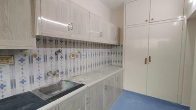 Kitchen Image of 2400 Sq.ft 3 BHK Apartment / Flat for rent in Teynampet Chennai for Rs. 90000