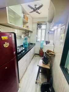 Kitchen Image of 600 Sq.ft 2 BHK Apartment / Flat for sale in Khar West Mumbai for Rs. 26000000
