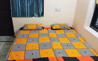 Bedroom Image of 500 Sq.ft 1 BHK Builder Floor for rent in Ramesh Nagar New Delhi for Rs. 17999