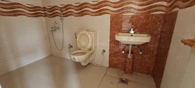Bathroom Image of 1650 Sq.ft 2 BHK Apartment / Flat for sale in Behala Chowrasta Kolkata for Rs. 8000000