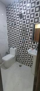 Bathroom Image of 1300 Sq.ft 3 BHK Builder Floor for rent in Indirapuram Ghaziabad for Rs. 22000