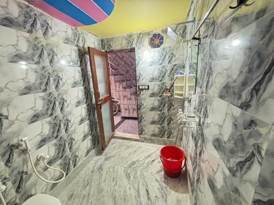 Bathroom Image of 580 Sq.ft 2 BHK Independent House for rent in Karawal Nagar New Delhi for Rs. 8000