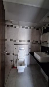 Bathroom Image of 2600 Sq.ft 3.5 BHK Apartment / Flat for sale in Bramhacorp Suncity, Wadgaon Sheri Pune for Rs. 39900000
