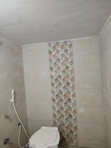 Bathroom Image of 600 Sq.ft 1 BHK Independent House for rent in Bajwa Vadodara for Rs. 5000