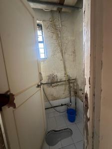 Bathroom Image of 600 Sq.ft 1 BHK Apartment / Flat for sale in Bandal Complex, Kothrud Pune for Rs. 9200000
