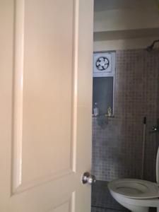 Common Bathroom Image of 1410 Sq.ft 3 BHK Apartment / Flat for sale in Paras Tierea, Sector 137 Noida for Rs. 13000000