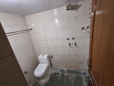Bathroom Image of 500 Sq.ft 1 BHK Independent House for rent in Hiran Magri Udaipur for Rs. 8000