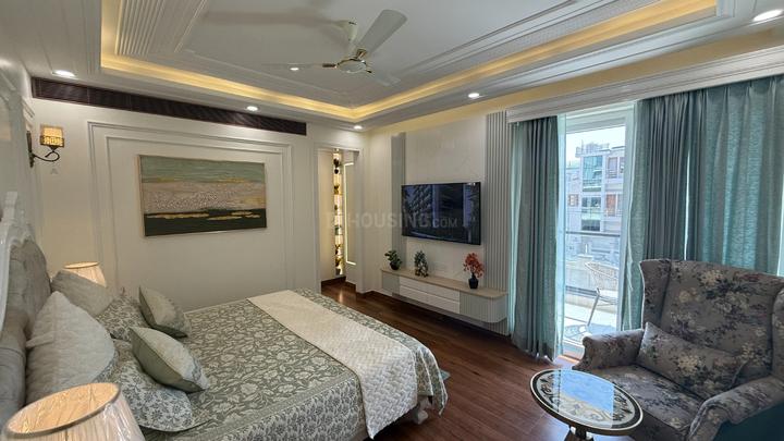 Capital Royal Casa Main Image 1