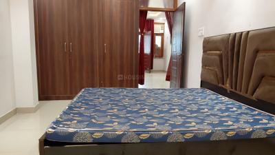 Bedroom Image of 1250 Sq.ft 2 BHK Independent House for rent in Gomti Nagar Extension Lucknow for Rs. 25000