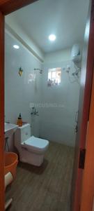 Bathroom Image of 450 Sq.ft 1 BHK Apartment / Flat for rent in Arpora Goa for Rs. 25000