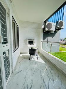 Balcony Image of 2725 Sq.ft 4 BHK Apartment / Flat for sale in K Raheja Vistas Premiere, Mohammed Wadi Pune for Rs. 19712000