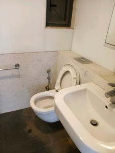 Common Bathroom Image of 1000 Sq.ft 2 BHK Apartment / Flat for sale in sai sankar apartment, Chembur Mumbai for Rs. 25000000