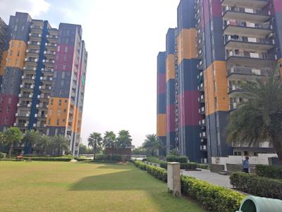 Image of 1050 Sq.ft 2 BHK Apartment / Flat for sale in Dwarkadhish The Cubix, Sector 23, Dharuhera for Rs. 5785000
