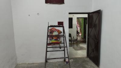 Bedroom Image of 800 Sq.ft 3 BHK Builder Floor for rent in Alambagh Lucknow for Rs. 6800