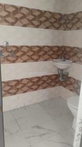 Bathroom Image of 1000 Sq.ft 2 BHK Builder Floor for rent in Jamalpur Colony Ludhiana for Rs. 7500