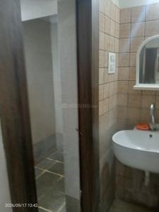 Bathroom Image of 1000 Sq.ft 1.5 BHK Apartment / Flat for rent in Gaikwad Mala Nashik for Rs. 15000