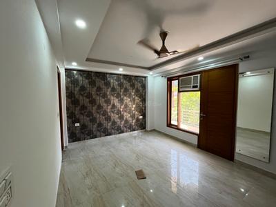 Hall Image of 2000 Sq.ft 4 BHK Apartment / Flat for rent in Vasant Kunj New Delhi for Rs. 60000