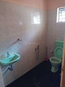 Bathroom Image of 1000 Sq.ft 2 BHK Apartment / Flat for rent in Muttipalam Upper Manjeri for Rs. 10000