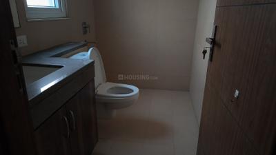 Image of 2450 Sq.ft 3 BHK Apartment / Flat for sale in Puri Emerald Bay, Sector 104, Gurgaon for Rs. 35000000