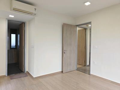 Bedroom Image of 1700 Sq.ft 4 BHK Apartment / Flat for sale in Lodha New Cuffe Parade Lodha Evoq 41st Floor To 43rd Floor, Sion Mumbai for Rs. 64000000