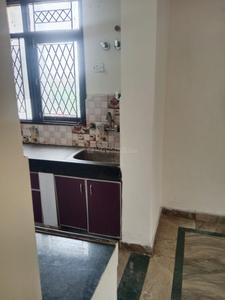 Kitchen Image of 1200 Sq.ft 1 BHK Builder Floor for rent in Swaraj Homes Priya Enclave, Karkardooma New Delhi for Rs. 25000