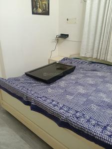 Bedroom Image of 1800 Sq.ft 3 BHK Apartment / Flat for rent in Maninagar Ahmedabad for Rs. 30000