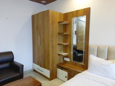 Bedroom Image of 300 Sq.ft 1 RK Apartment / Flat for rent in Arjunganj Lucknow for Rs. 14500
